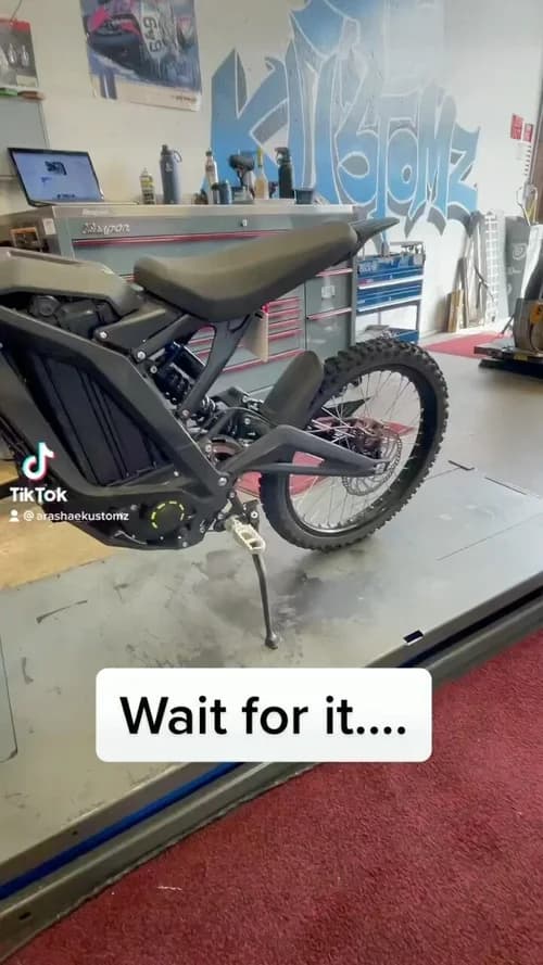 AE Kustomz motorcycle project 15